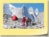 Trekkers on Baltoro Gl