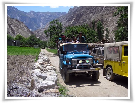 North Pakistan Jeep Safari
